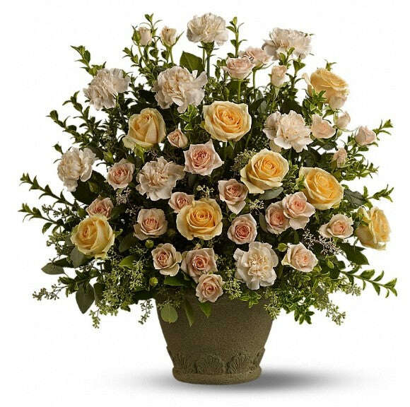 Rose Remembrance_Flower Arrangement_Floral Fixx_The Floral Fixx